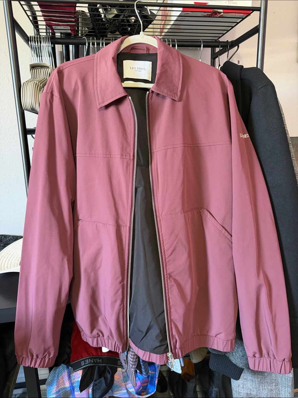 LES DEUX Men's Lightweight Zip Jacket in Dusty Rose